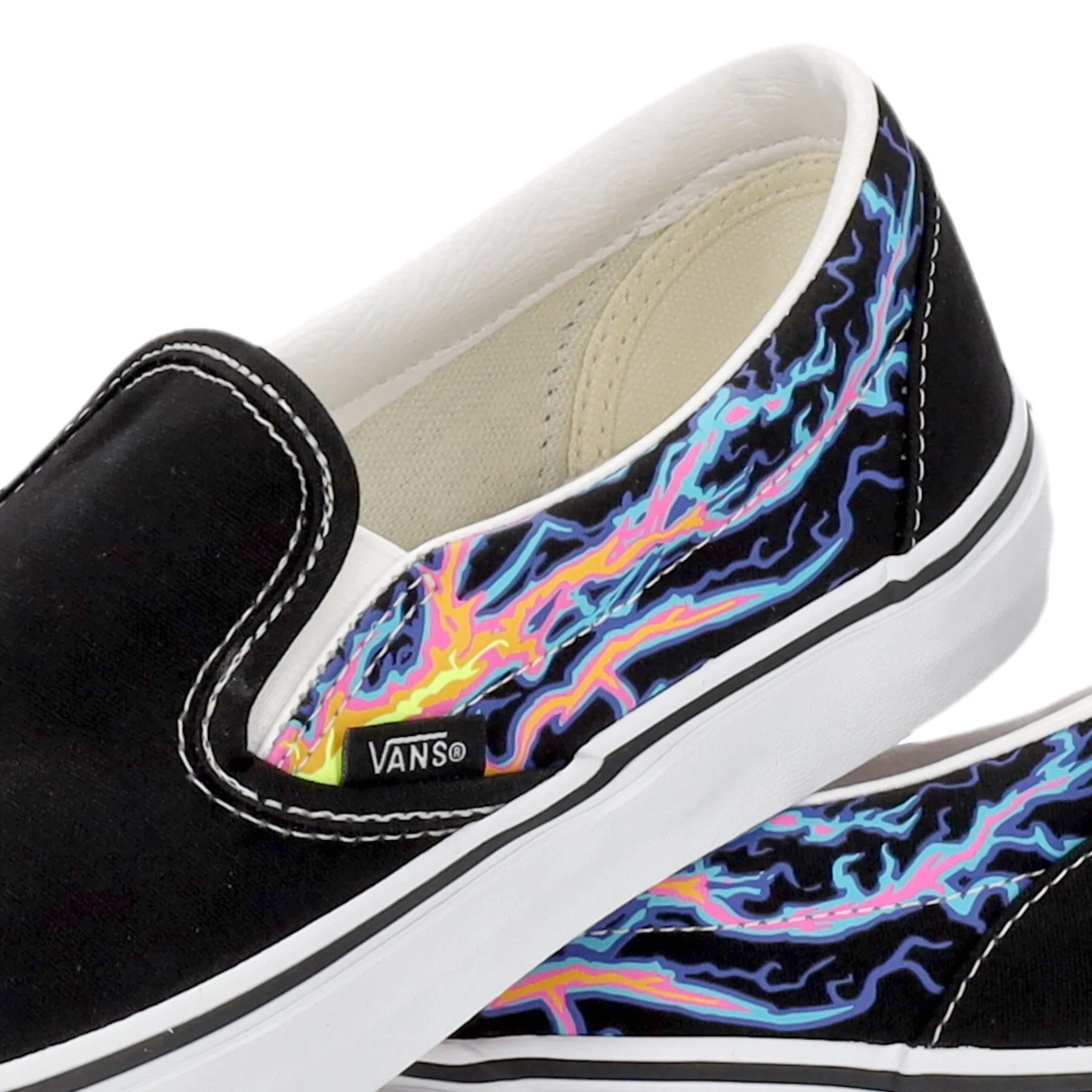 Scarpa Bassa Uomo Classic Slip-on (electric Flame) Black/true White